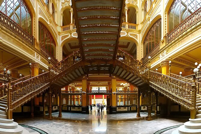 Must-see Buildings & Palaces of Mexico City - Palacio Postal and Correo Mayor, gold details and an imperial vibe