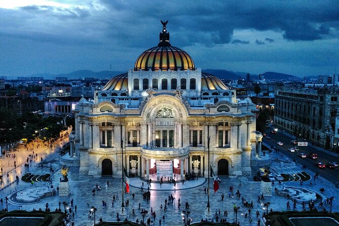 Must-see Buildings & Palaces of Mexico City - Palacio de Bellas Artes, the murals that people talk about for a reason