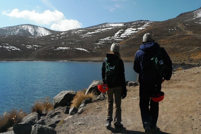 Nevado de Toluca (Walk through the lagoons of the Sun and the Moon) - Walking the crater: from panoramic views to looping around the lagoons