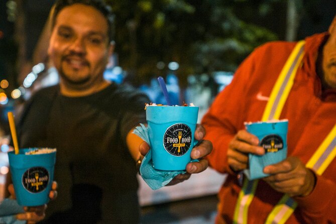 Night Street Food & Bike Tour / Small Groups /All Inclusive - Small group cycling: the real value behind the limit