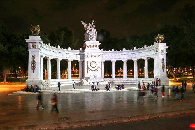 Night Tour of Mexico City Panoramic Ride on a Double-Decker Bus - Audio Guide Reality: Using English Headphones Without Head-Scratching