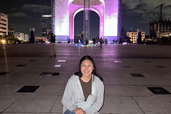 Night tour + tacos in Mexico City fully illuminated! - Palacio de Bellas Artes at night: the lights are the main event