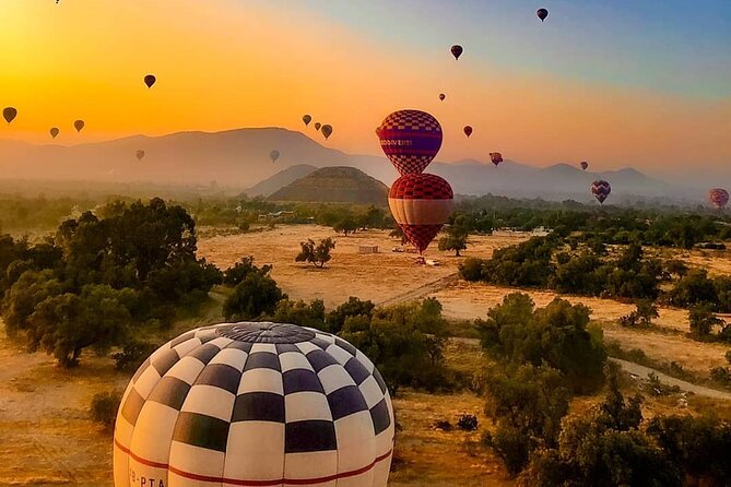 Private Balloon and Teotihuacán Experience - The 45-minute hot air balloon flight near Teotihuacán