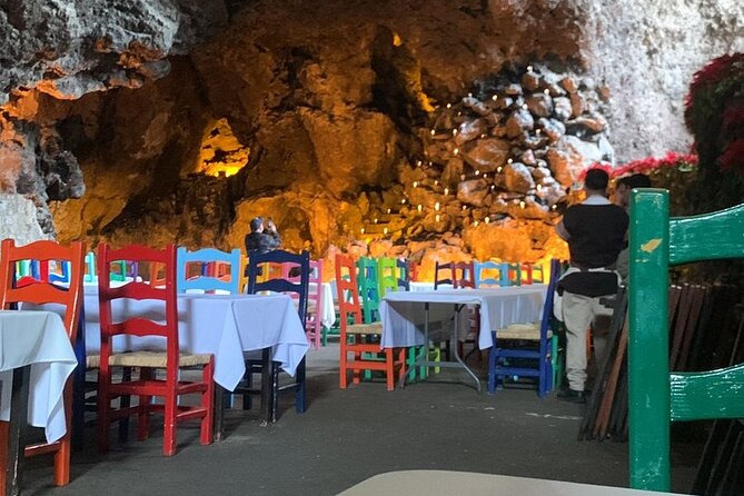 Private Balloon Flight in Teotihuacan with Breakfast in Cavern - Walking Teotihuacán with obsidian, maguey, and silver in context