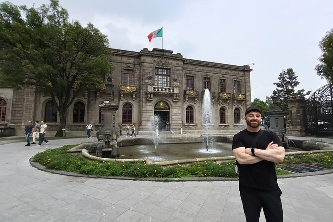 Private Chapultepec Castle Tour - Best Rated - Inside Chapultepec: halls, rooms, and the details that change everything