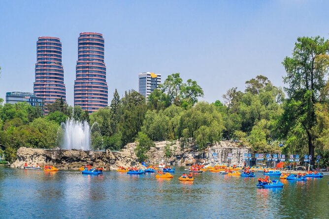 Private Chapultepec Park by Bike Guided Tour - Meeting point: Estela de Luz at 8:30am