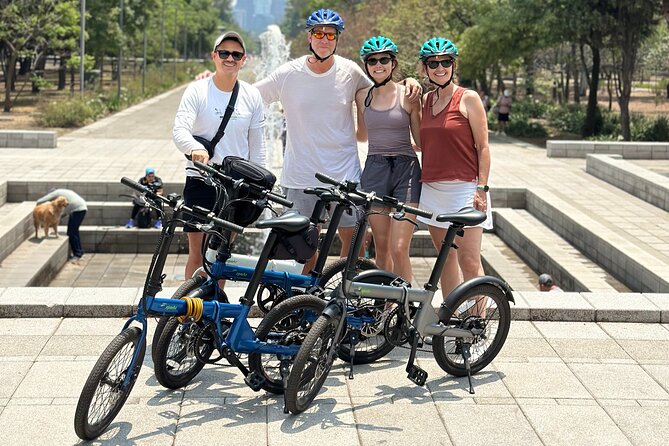 Private Ebike Tour in Chapultepec Forest in CDMX - First roll-out: meeting in Condesa and getting onto the trail