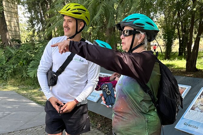 Private Ebike Tour in Chapultepec Forest in CDMX - Lago de Chapultepec and Altar a la Patria: photos, then a serious note