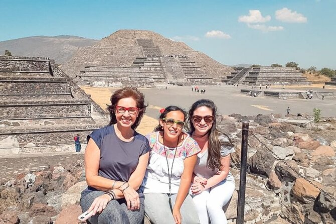 Private from Mexico City: Pyramids of Teotihuacan & Basilica of Guadalupe - The Basilica de Guadalupe: old basilica, new church, and the pilgrimage center