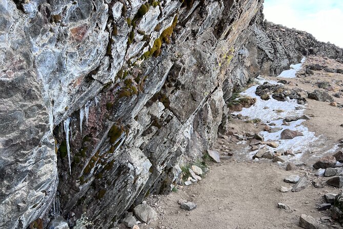 Private Hike next to volcano at 14800 ft. from Mexico city - The hike: ascent to three high stops with big volcano views