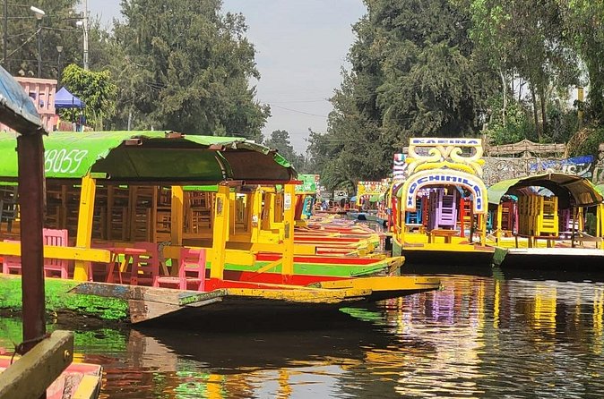 Private/Shared Tour Xochimilco Coyoacán optional Frida Kahlo - Pickup, meeting point, and the real-world issue: traffic