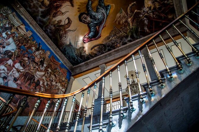 PRIVATE Tour Chapultepec Castle - Inside Chapultepec Castle: murals, symbolism, and city views you cannot fake
