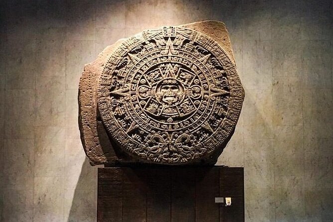 PRIVATE Tour Downtown & Anthropology Museum & Chapultepec Castle - Alameda Central: The 400-Year City Park Moment