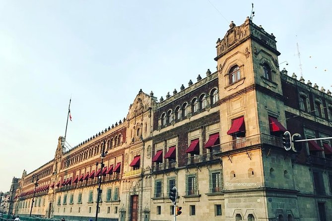 PRIVATE Tour Downtown & Anthropology Museum & Chapultepec Castle - Diego Rivera Murals at Secretaría de Educación Pública (SEP)