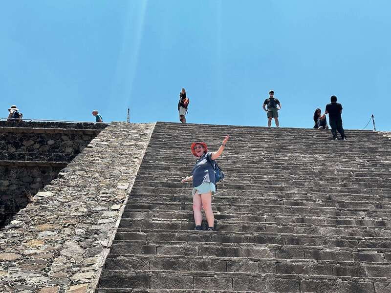 PRIVATE TOUR IN TEOTIHUACAN AND GUADALUPE BASILICA - Teotihuacan Work Stops: Obsidian, Maguey, and Local Tasting