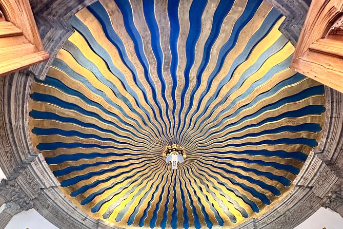 Private tour of the basilica of Guadalupe with Guadalupano museum - La Ofrenda with two waterfalls: a symbolic way to end strong