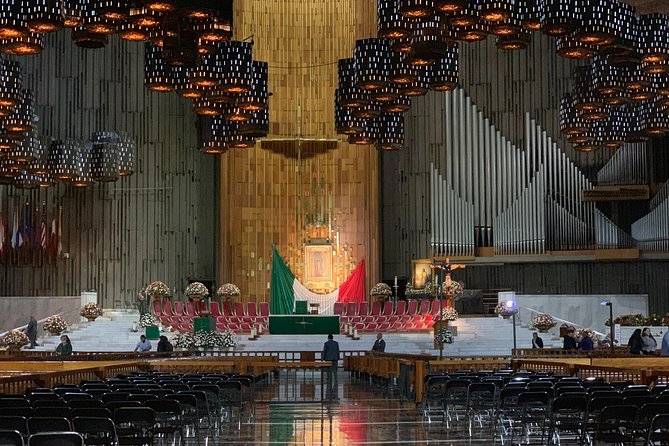 Private Tour: Pyramids of Teotihuacan, Tlatelolco & Basílic of Guadalupe - Lunch you control, then a craft workshop with cactus-based tastings