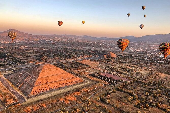 Private Tour: Teotihuacan Pyramids Hot Air Balloon Ride - 5:00 am pickup and how this morning run actually works