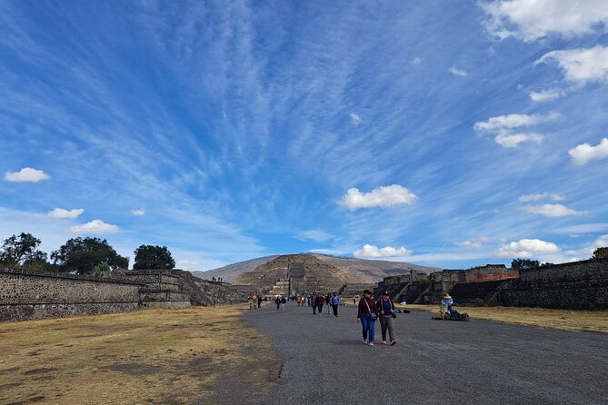 Private Tour through Secrets of Teotihuacan from CDMX - Comfort and pace: what to pack for Teotihuacan outdoors