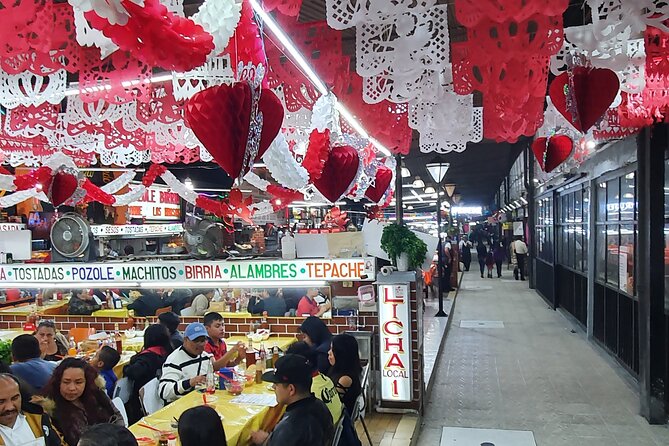 Private Tour to Garibaldi Square - Pickup, Timing, and Staying Comfortable in the Evening