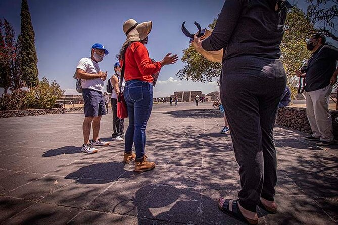 Private Tour to Teotihuacán and the Basilica of Guadalupe - The Drive to Teotihuacán: City Views and the Acolman Piñata Detail
