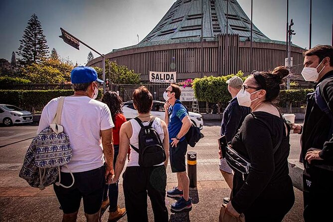 Private Tour to Teotihuacán and the Basilica of Guadalupe - Crossing to Tepeyac: A Rest Stop and the Guadalupe Setting