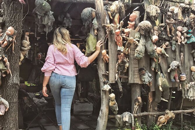 Private tour to the spooky Island of the Dolls in Xochimilco - Island of the Dolls in Xochimilco, the oddball stop you actually want