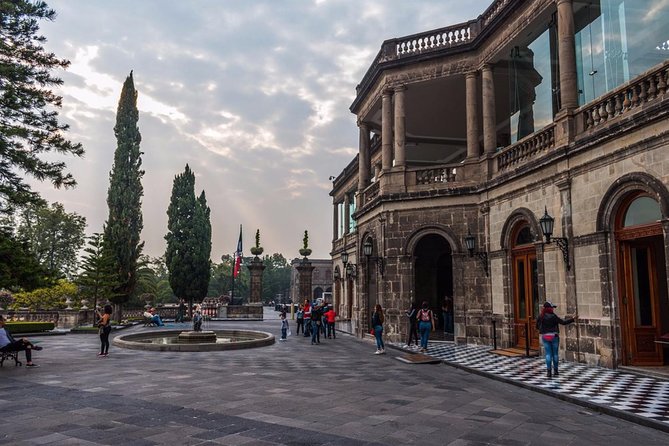 Private Walking Tour Anthropology Museum & Chapultepec Castle - Bosque de Chapultepec: a park walk that still teaches