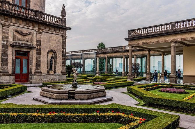 Private Walking Tour Anthropology Museum & Chapultepec Castle - Chapultepec Castle: the climb, the gardens, and the National History Museum