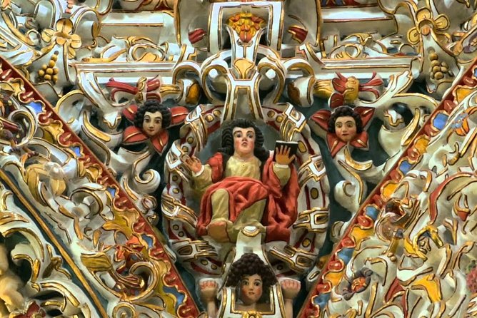 Puebla and Cholula - Santa Maria Tonantzintla: popular baroque, not just pretty paint
