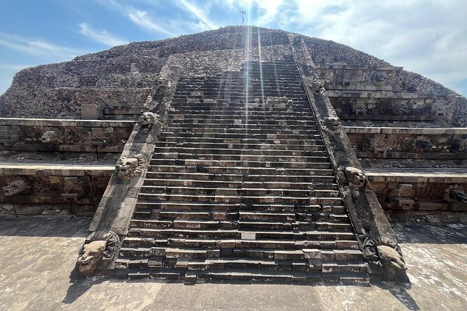 Pyramids of Teotihuacan and Basilica of Guadalupe / Small Groups - Key things to know before you go