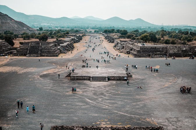 Pyramids of Teotihuacan, Guadalupe Shrine & Tlatelolco Tour - The real day flow: walking, crowding, and how to plan your expectations