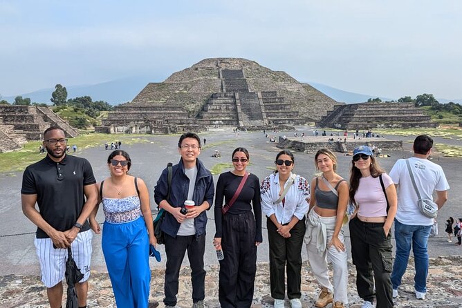 Pyramids of Teotihuacan without traps for tourists morning or afternoon - Getting there from CDMX: the ride is part of the plan