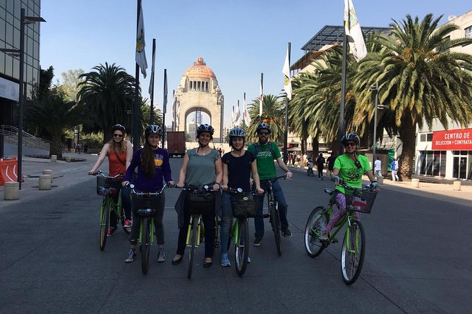Ride Mexico City Historic Center, highlights w/ taco stop - Final stop: Monumento a la Revolución and the stories inside