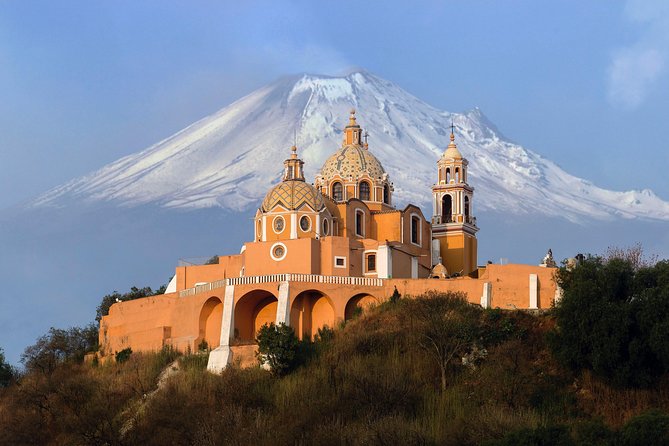 Small Group: Discover Puebla and Cholula from Mexico City - Puebla Zócalo: Cathedral Domes, Rosary Chapel, and Craft Market Time
