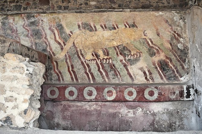 Small Group: Teotihuacan Pyramids and Shrine of Guadalupe from Mexico City - Should You Book This Teotihuacan and Guadalupe Tour?