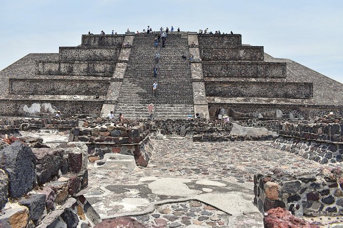 Small VIP Group: Teotihuacan Pyramids and Shrine of Guadalupe with lunch - Price and value: what $118.55 buys you