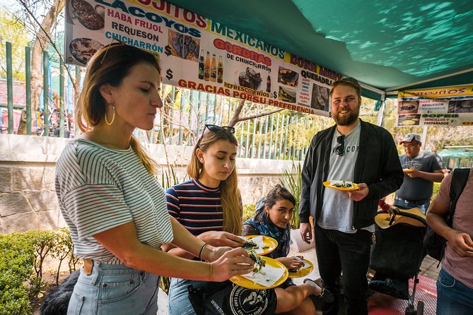 Street Food Bike Tour / Mexico is not only Tacos / All Inclusive - Riding the Main Avenue and Reaching La Condesa