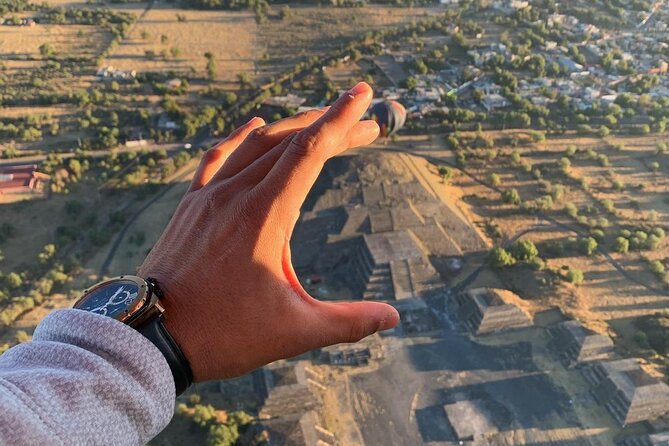 Sunrise HotAir Balloon Adventure Over Teotihuacan's Pyramids - A 4:30 am pickup that actually keeps your morning moving