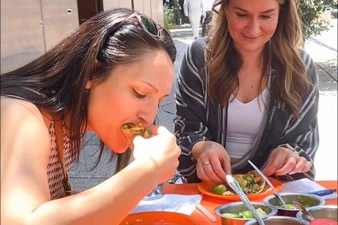Tacos 101 Mexico City Taco Experience - Stop 2 at Tacos Don Güero: al pastor and gringas, with salsa matching