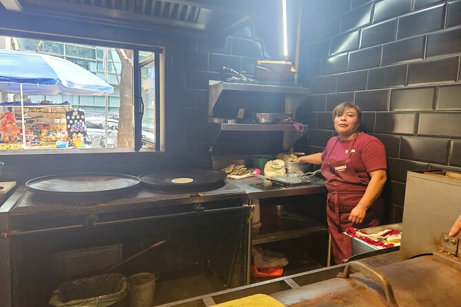 Tacos and Mezcal Experience in Polanco! - Why the Small Group Size Changes Everything