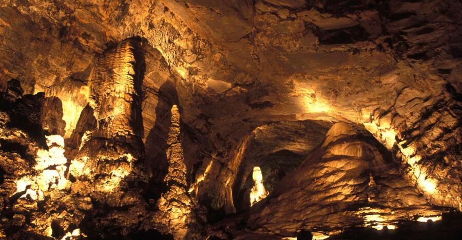 Taxco, Cacahuamilpa Caves and Cuernavaca Full-Day Tour - A workshop stop for Taxco silver: what you actually learn