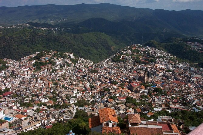 Taxco the silver town with stop in Cuernavaca - Air-conditioned minivan, long drive time, and comfort tips