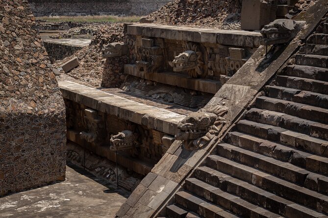 Teotihuacán 3 Pyramids Tour with Cave Breakfast + Transportation - Templo de Quetzalcóatl Partial Climb: How to Make This Moment Worth It