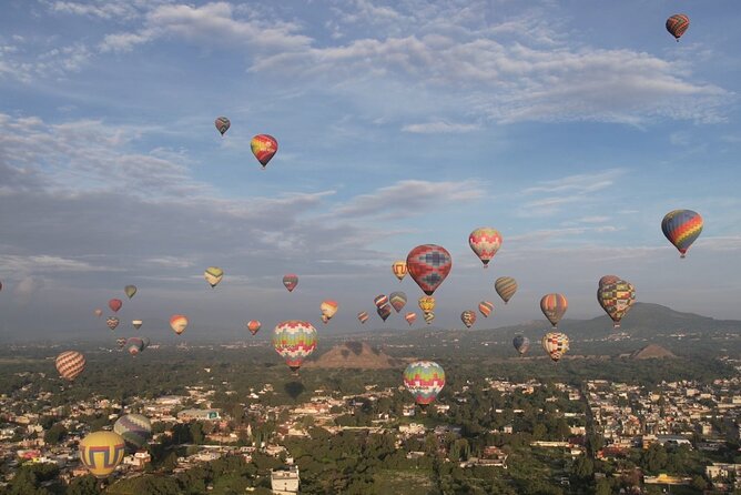 Teotihuacan Balloon Experience with Transportation and Breakfast - Key highlights worth waking up for