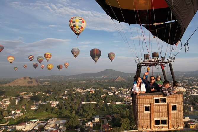 Teotihuacan Balloon Experience with Transportation and Breakfast - Angel of Independence to the balloon launch: the logistics that save your time