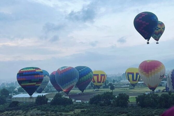 Teotihuacan balloon flight with cave breakfast and CDMX pickup - The balloon flight over Teotihuacan: what you should expect, and what to keep realistic