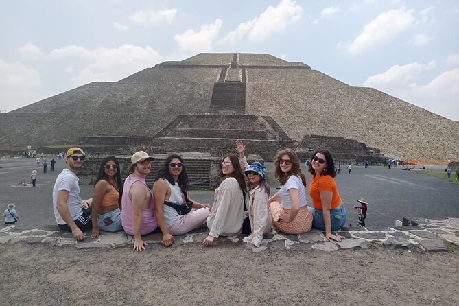 Teotihuacan + Basilica + Tlatelolco SHARED. - Basilica de Santa Maria de Guadalupe: faith, symbolism, and a focused hour