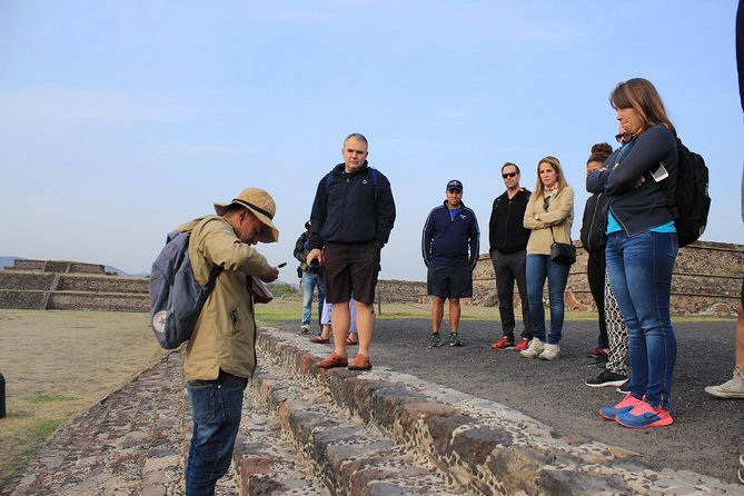Teotihuacan Early Access Guided Tour with optional Lunch - What to pack: sun, shoes, and the Pyramid of the Moon moment