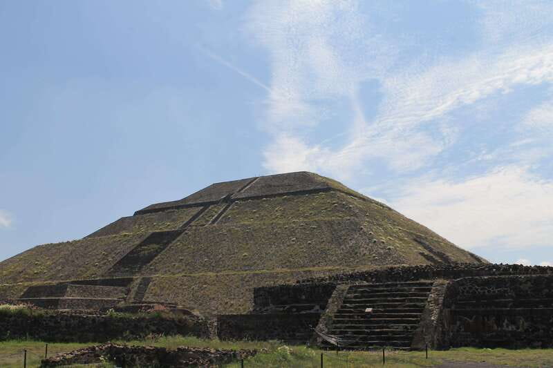 Teotihuacan from Mexico City with early access - Early access starts at Hostal Amigo, 6:20 am